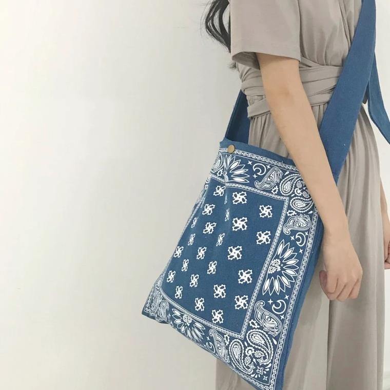 Sac bandoulière en tissu ethnique bleu foncé | Rasta Lion